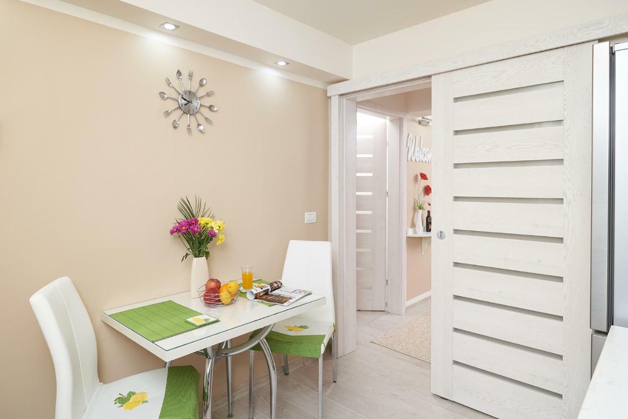 Exotic Rami'S Apartments 티미쇼아라 외부 사진