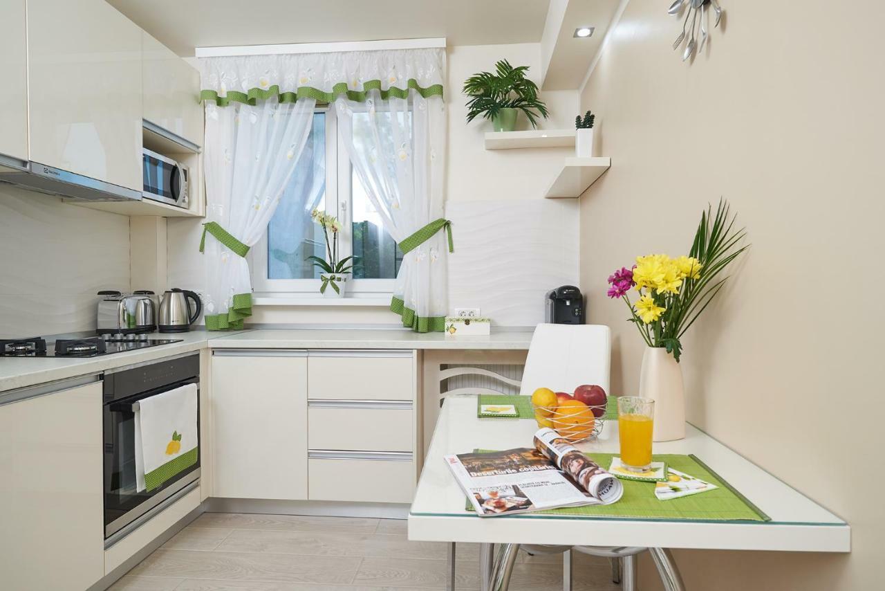 Exotic Rami'S Apartments 티미쇼아라 외부 사진